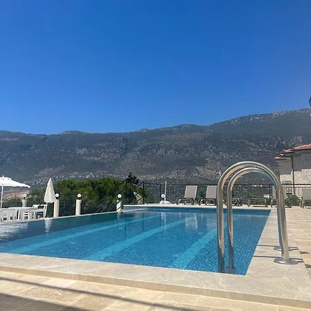 بيت شباب Sole'n Blu *