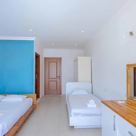 بيت شباب Sole'n Blu *